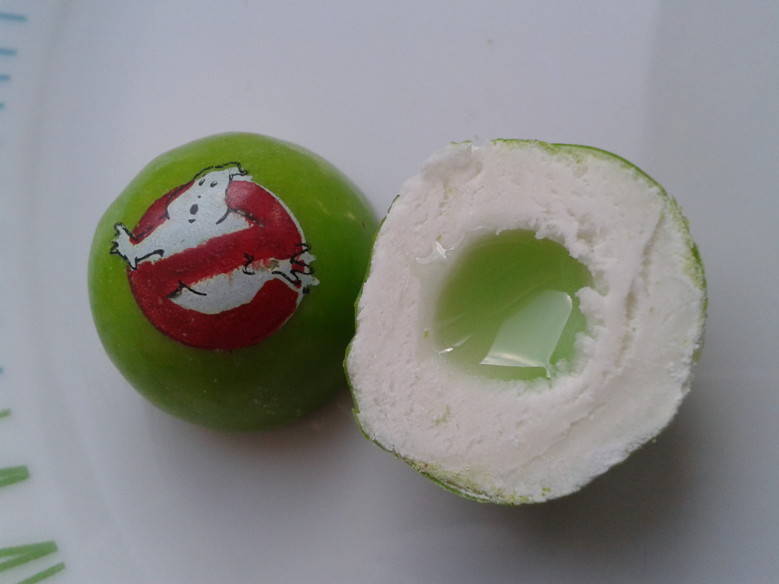 Ghostbusters Slimerz Gumball Cut open