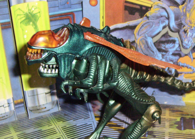 Kenner deals alien figure